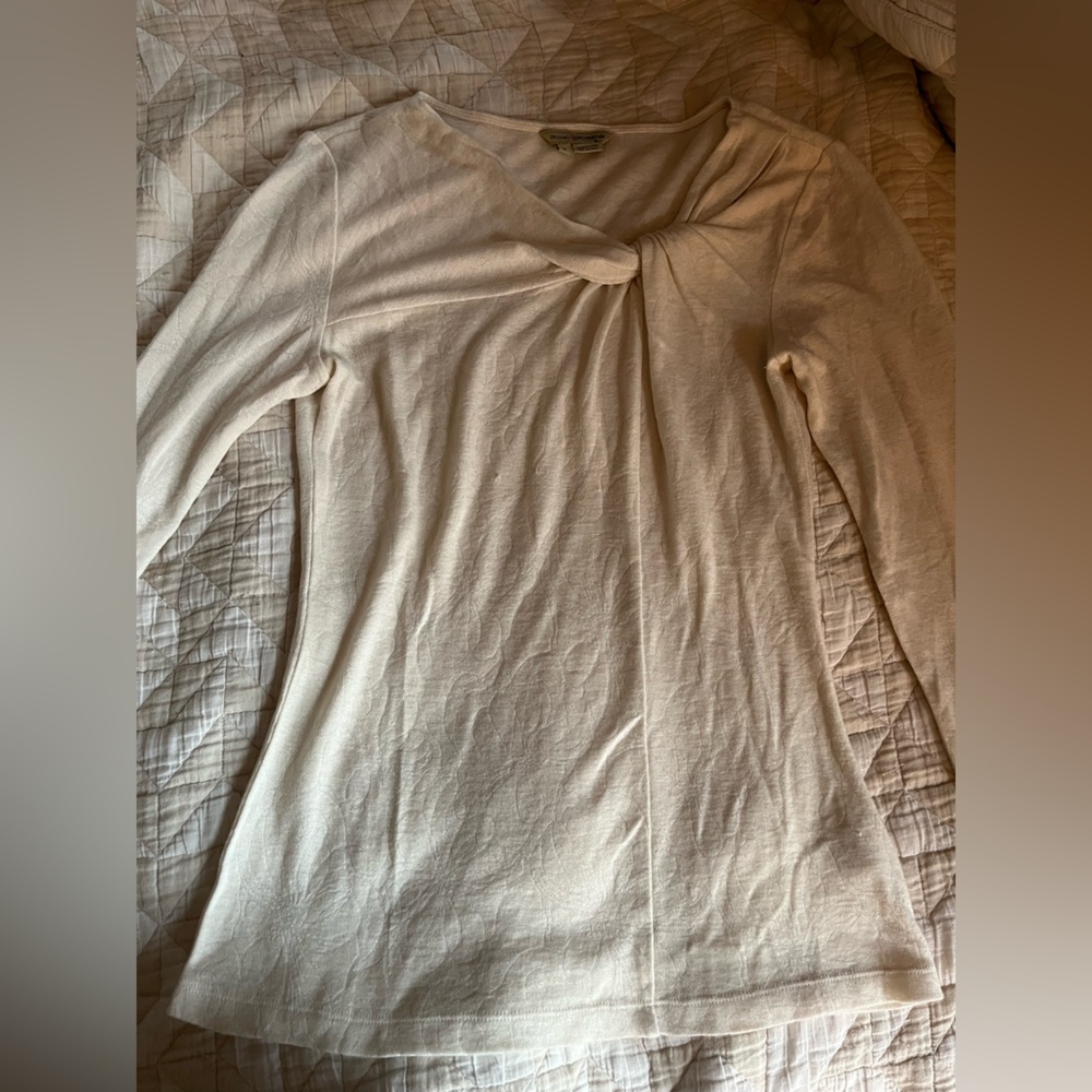 Wool Royal Robbins White Floral Long Sleeve Top with Asymmetrical Neckline